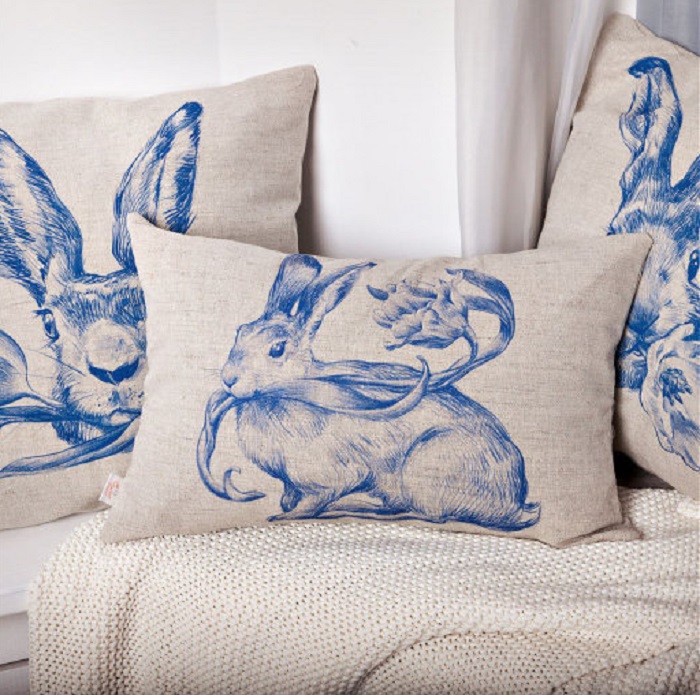 подушки с принтом кролик